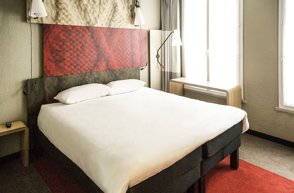 ibis Paris Gare du Nord Chateau Landon 10ème Hotel — Hotel rooms in Paris, Ile-de-France