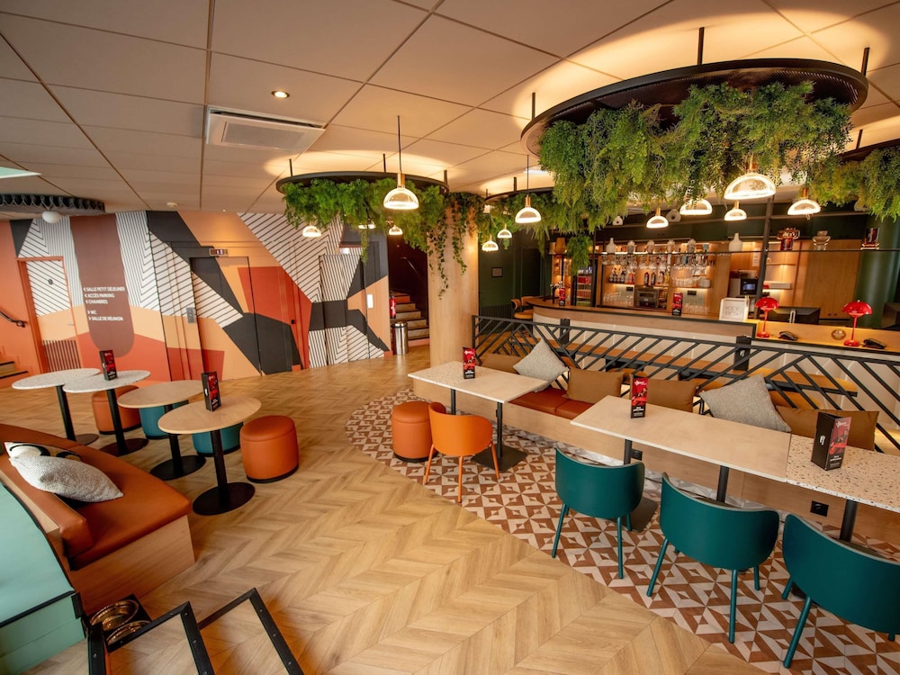 ibis Paris Gare du Nord Chateau Landon 10ème Hotel — Restaurant & bars in Paris, Ile-de-France