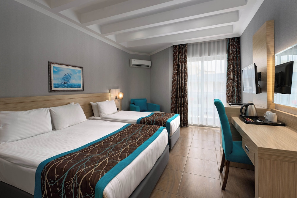 Kaila Beach Hotel - All Inclusive — Hotel rooms in Alanya