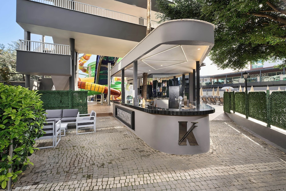 Kaila Beach Hotel - All Inclusive — Restaurant & bars in Alanya