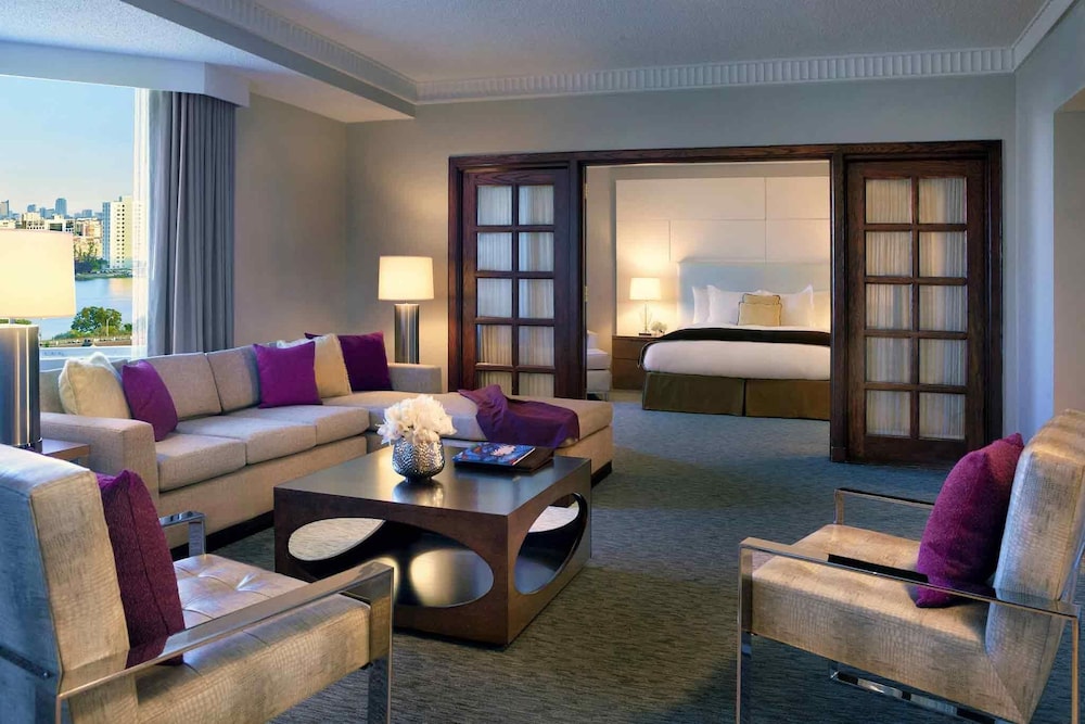 Pullman Miami Airport — Hotel rooms in Miami, Florida