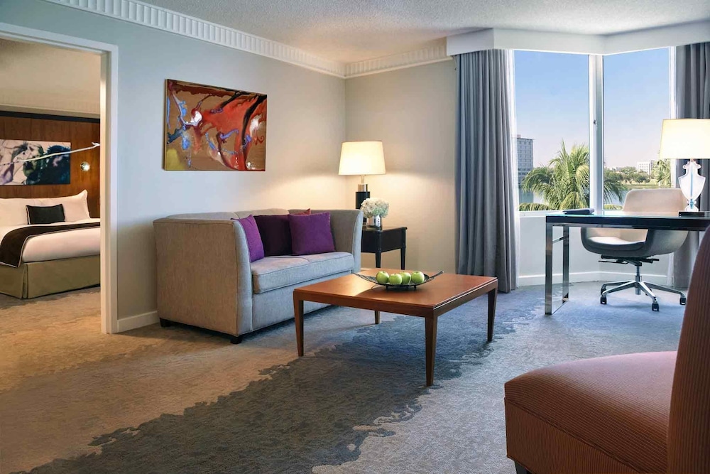 Pullman Miami Airport — Hotel rooms in Miami, Florida