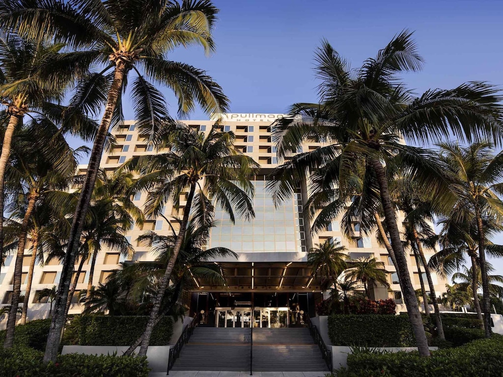 Pullman Miami Airport — Hotel building in Miami, Florida