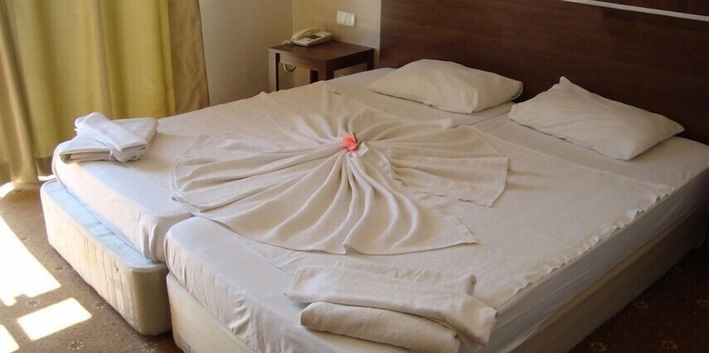 Magic Sun Hotel — Hotel rooms in Kemer