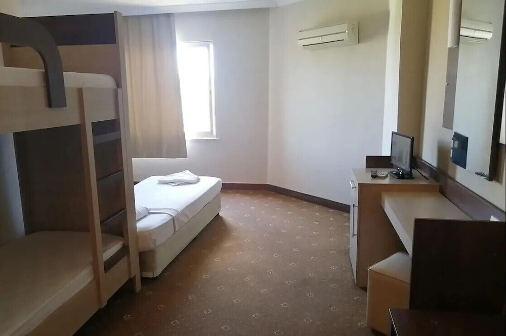 Magic Sun Hotel — Hotel rooms in Kemer