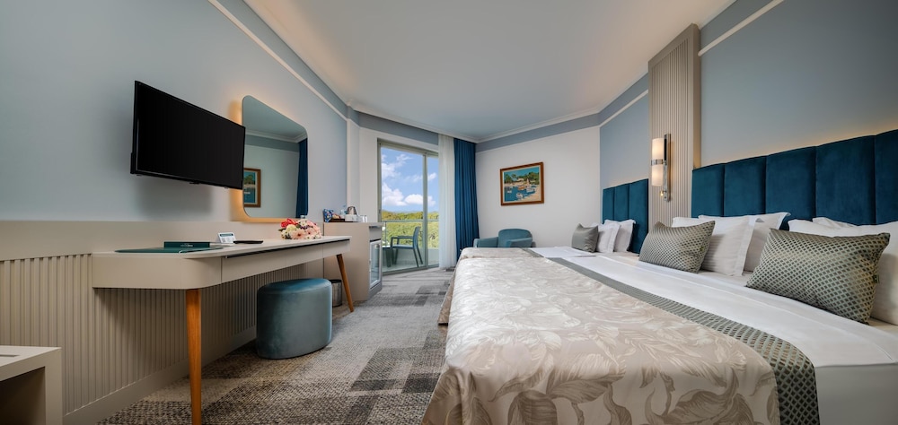 Pine Beach Belek - All Inclusive — Hotel rooms in Belek