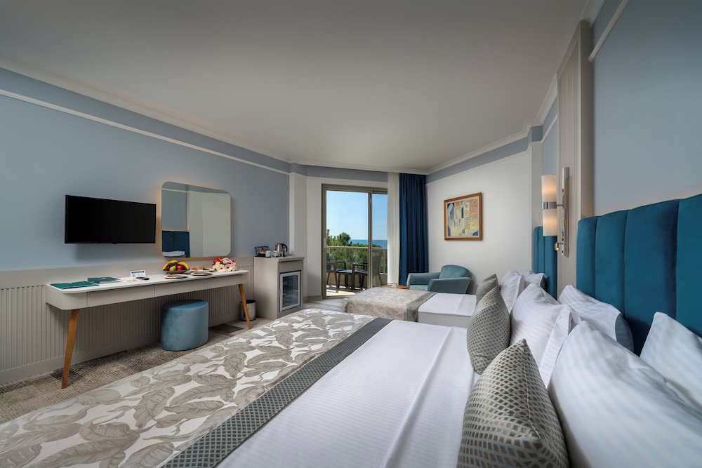 Pine Beach Belek - All Inclusive — Hotel rooms in Belek