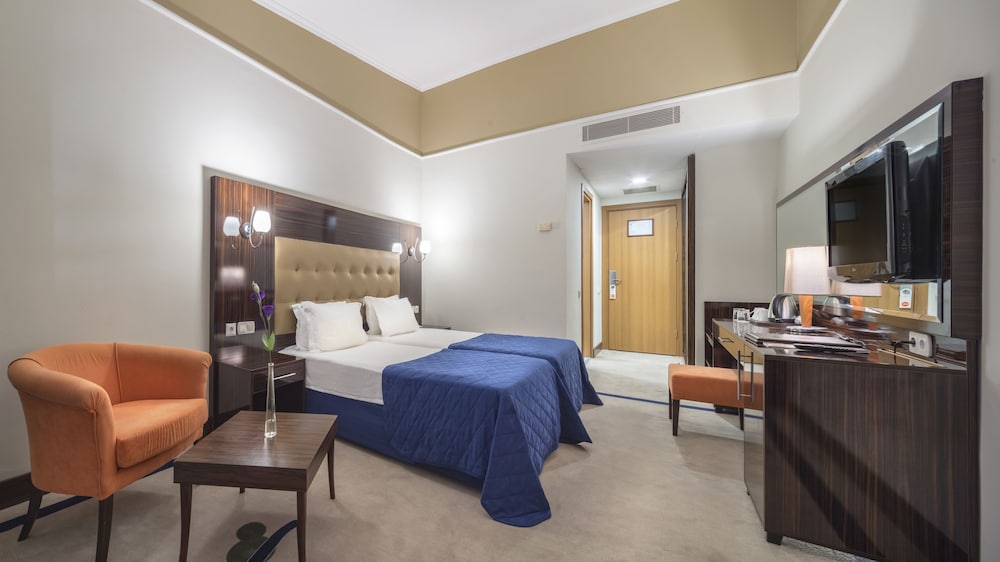 Pine Beach Belek - All Inclusive — Hotel rooms in Belek
