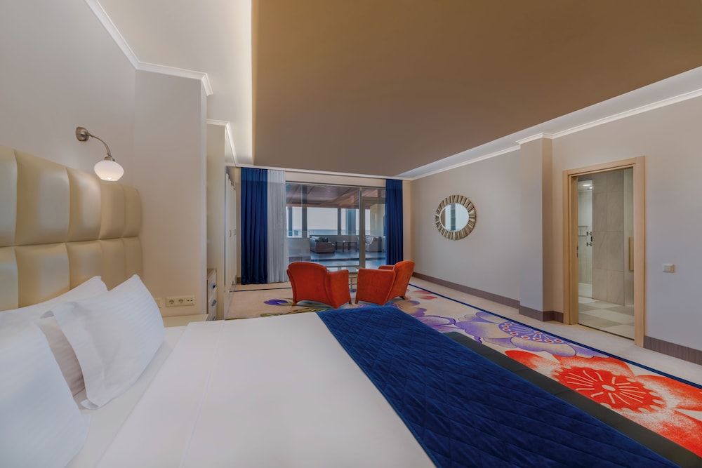Pine Beach Belek - All Inclusive — Hotel rooms in Belek