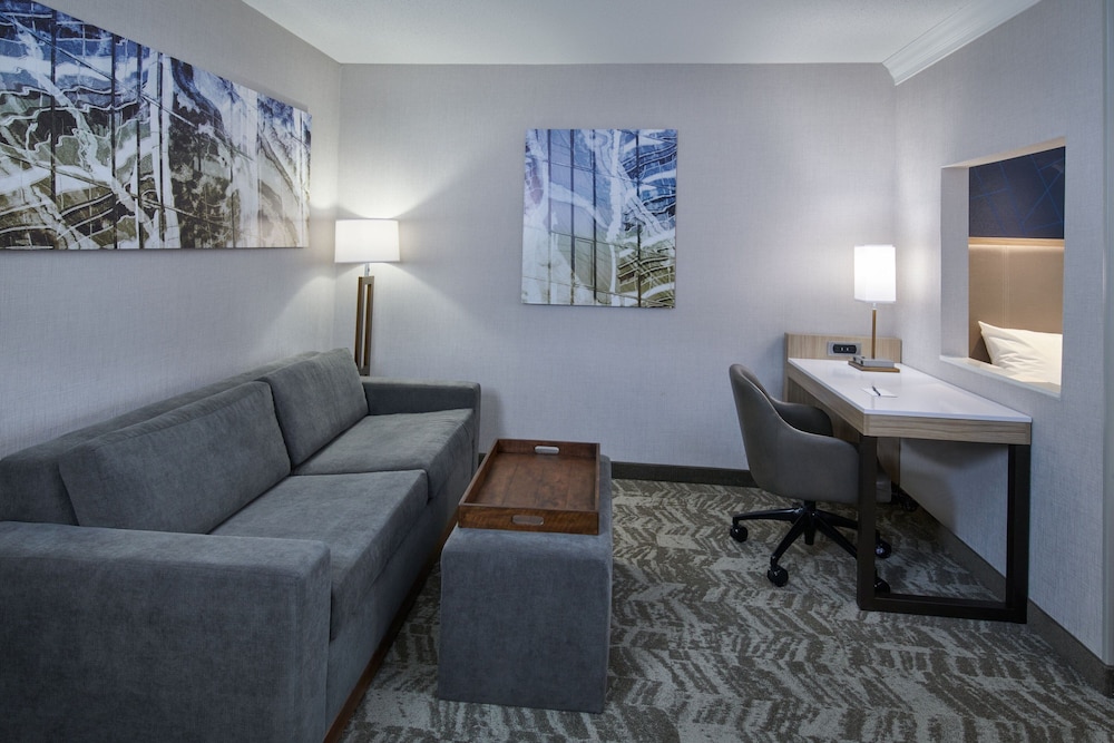 SpringHill Suites Detroit Southfield — Hotel rooms in Southfield, Michigan
