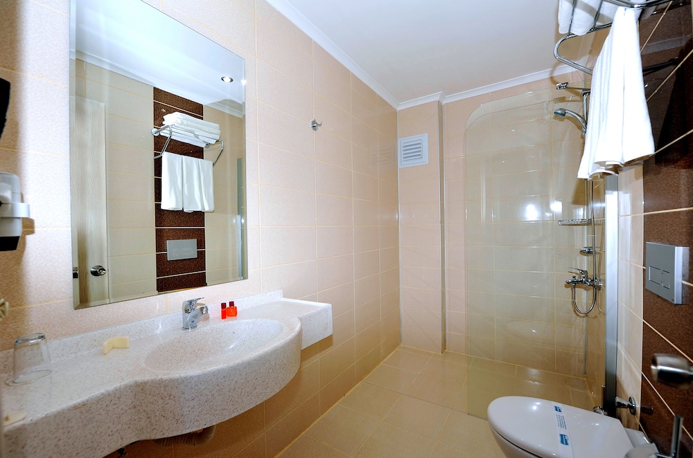 Mesut Hotel — Hotel rooms in Alanya