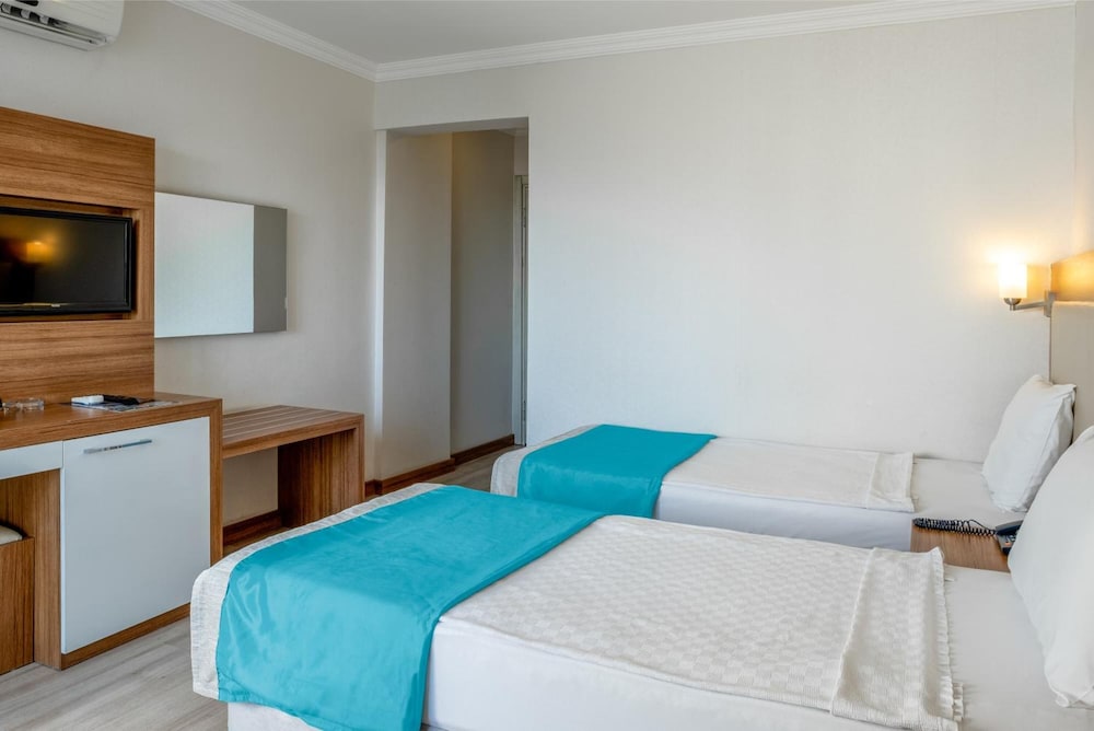 Mesut Hotel — Hotel rooms in Alanya