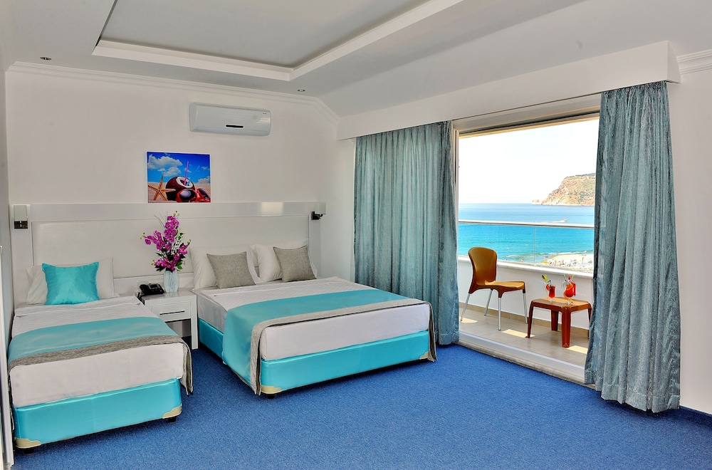 Mesut Hotel — Hotel rooms in Alanya