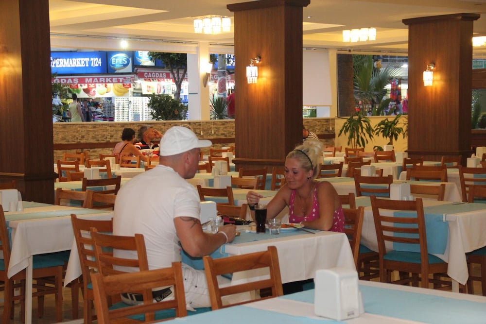 Mesut Hotel — Restaurant & bars in Alanya