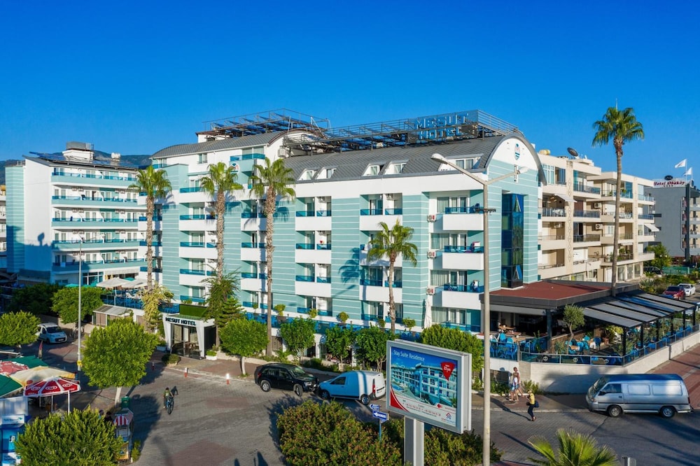 Mesut Hotel — Hotel building in Alanya