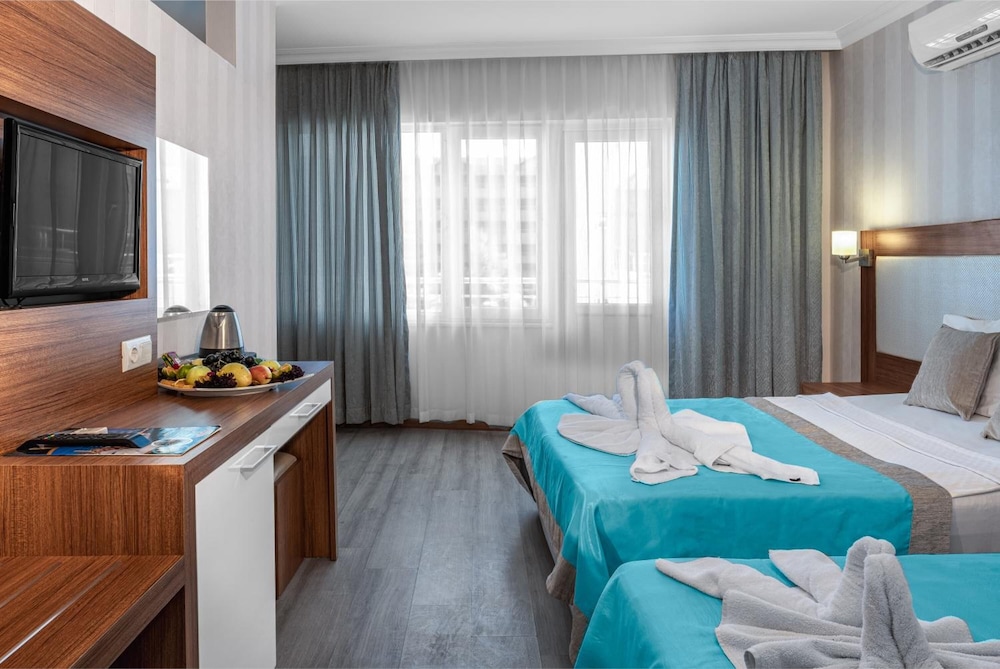 Mesut Hotel — Hotel rooms in Alanya