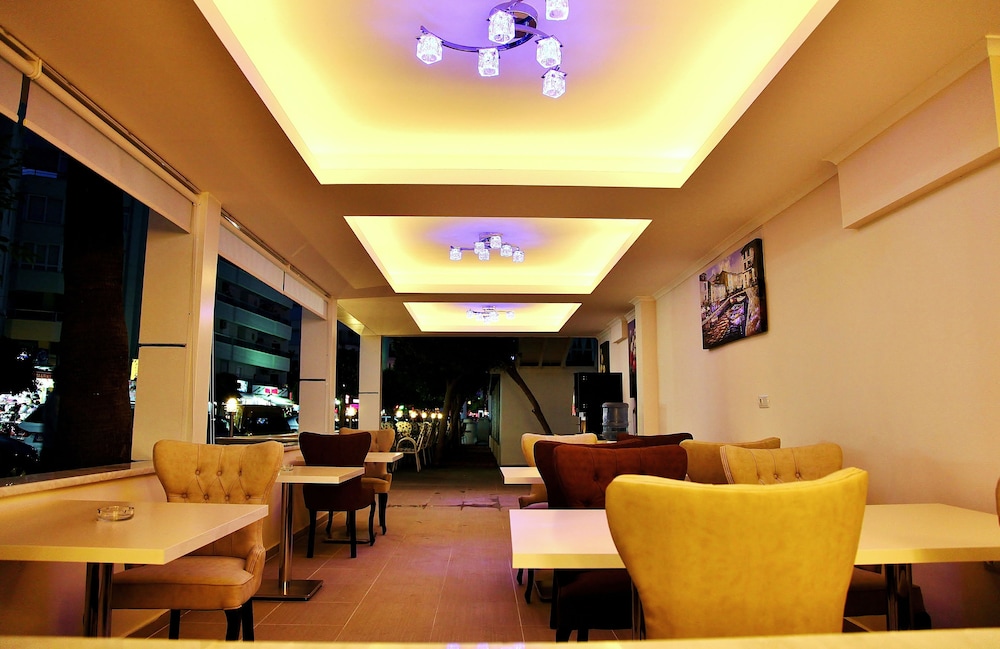 Mesut Hotel — Restaurant & bars in Alanya