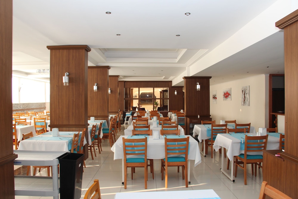 Mesut Hotel — Restaurant & bars in Alanya