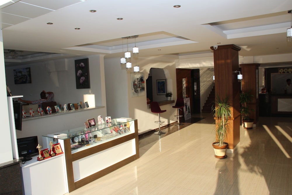 Mesut Hotel — Restaurant & bars in Alanya