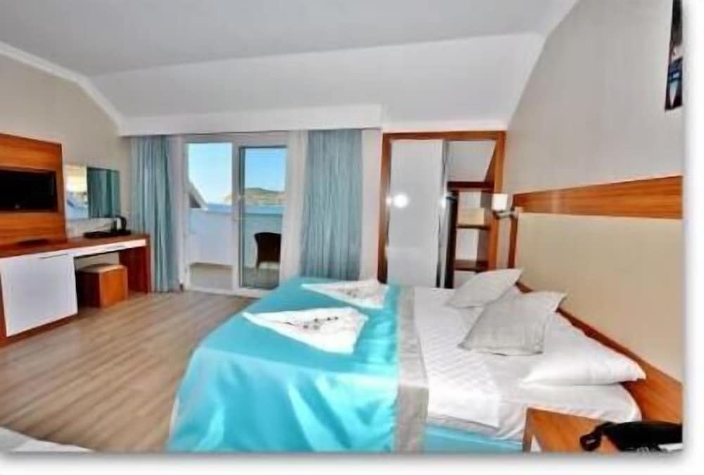Mesut Hotel — Hotel rooms in Alanya