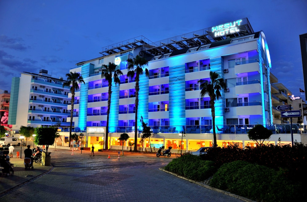 Mesut Hotel — Hotel building in Alanya