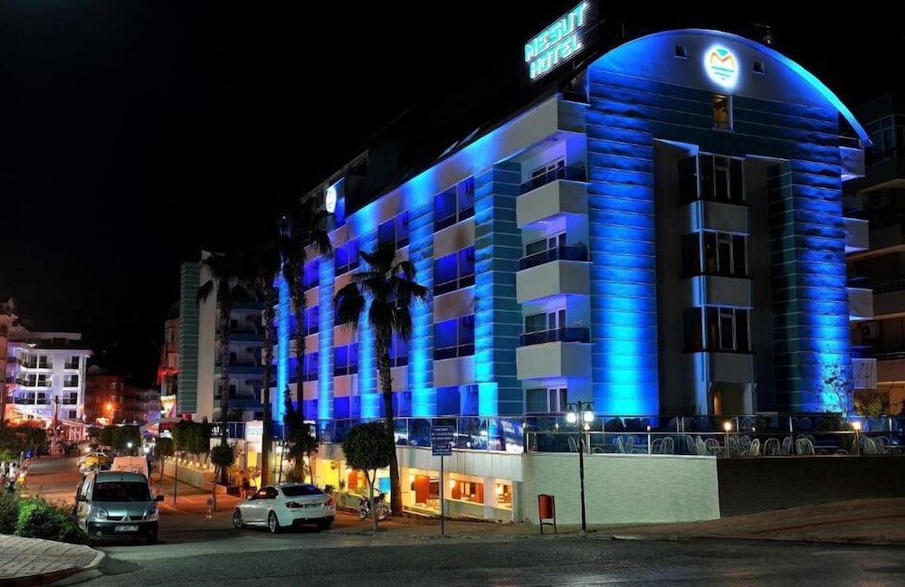 Mesut Hotel — Hotel building in Alanya