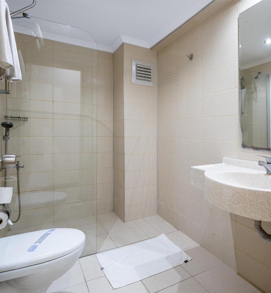 Mesut Hotel — Hotel rooms in Alanya