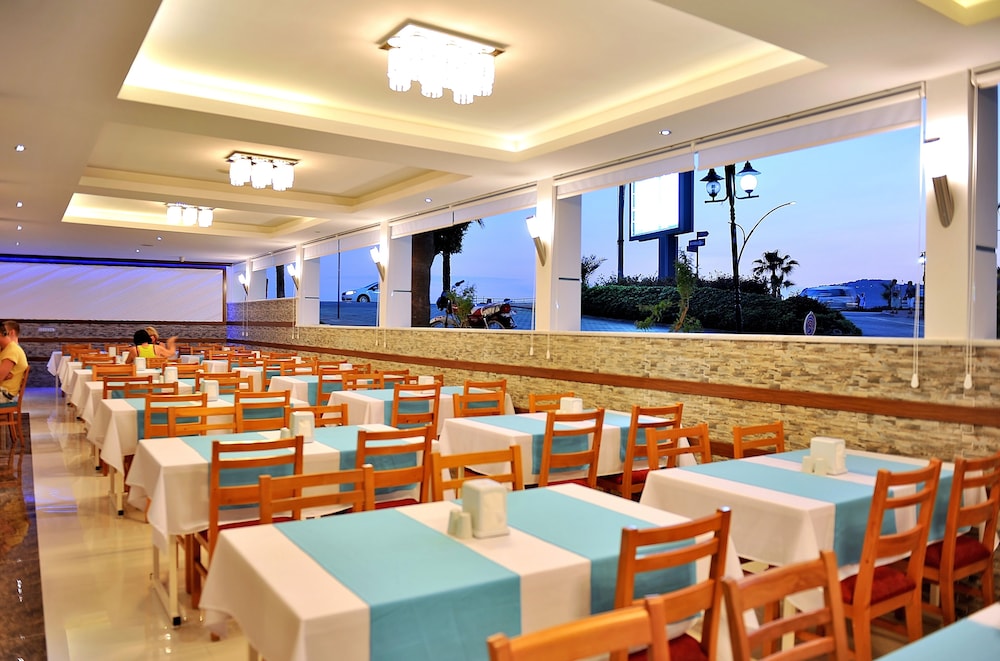 Mesut Hotel — Restaurant & bars in Alanya