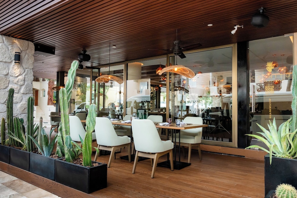 The Reef 28 Hotel & Spa - Luxury Adults Only - All Suites — Restaurant & bars in Playa del Carmen, Quintana Roo