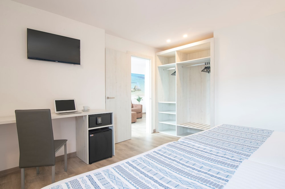 Hotel Roquetas El Palmeral by Pierre & Vacances — Hotel rooms in Roquetas de Mar, Andalusia