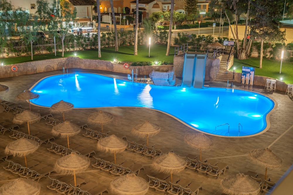 Hotel Roquetas El Palmeral by Pierre & Vacances — Swimming pool in Roquetas de Mar, Andalusia