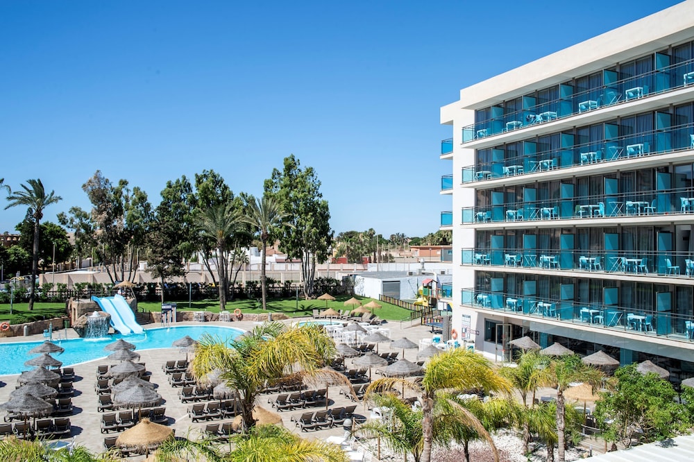 Hotel Roquetas El Palmeral by Pierre & Vacances — Swimming pool in Roquetas de Mar, Andalusia