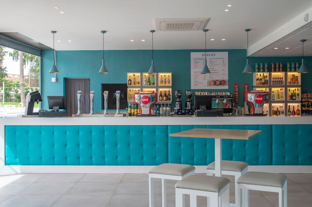Hotel Roquetas El Palmeral by Pierre & Vacances — Restaurant & bars in Roquetas de Mar, Andalusia