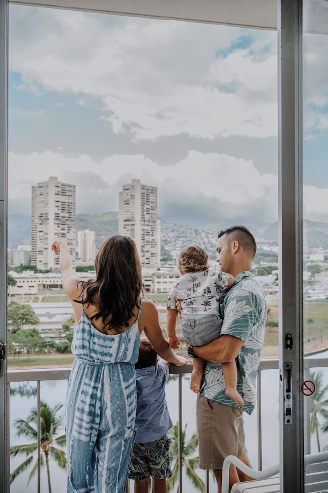 Coconut Waikiki Hotel — Attractions in the area in Honolulu, Hawaii