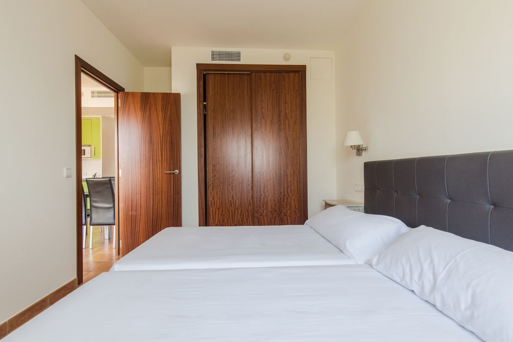 Hotel La Pergola Mallorca — Hotel rooms in Andratx, Balearic Islands