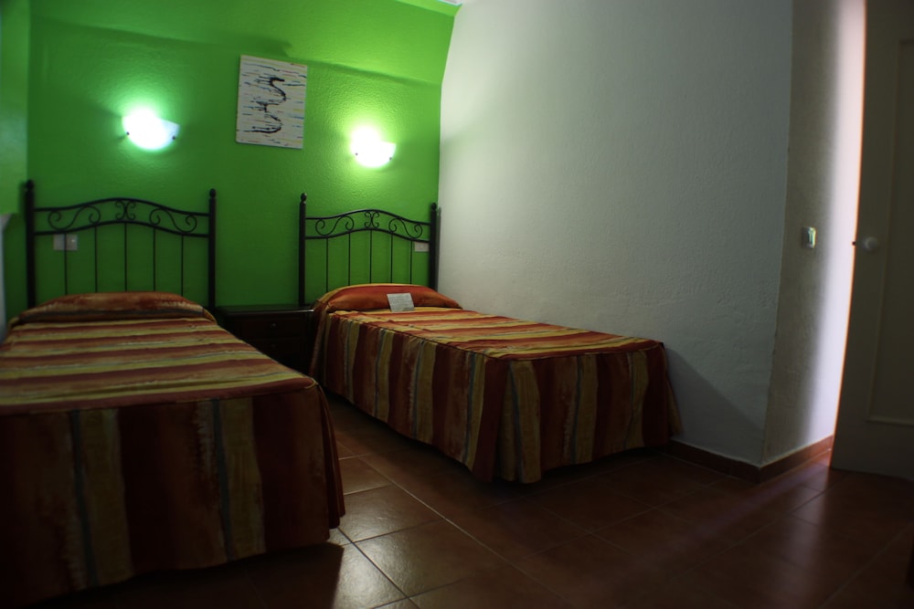Aparthotel la Piramide — Hotel rooms in Costa de Antigua, Canary Islands