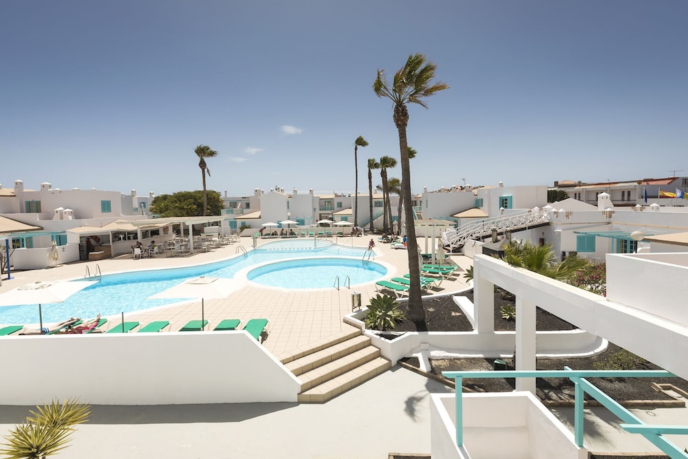 Smy Tahona Fuerteventura — Swimming pool in Costa de Antigua, Canary Islands