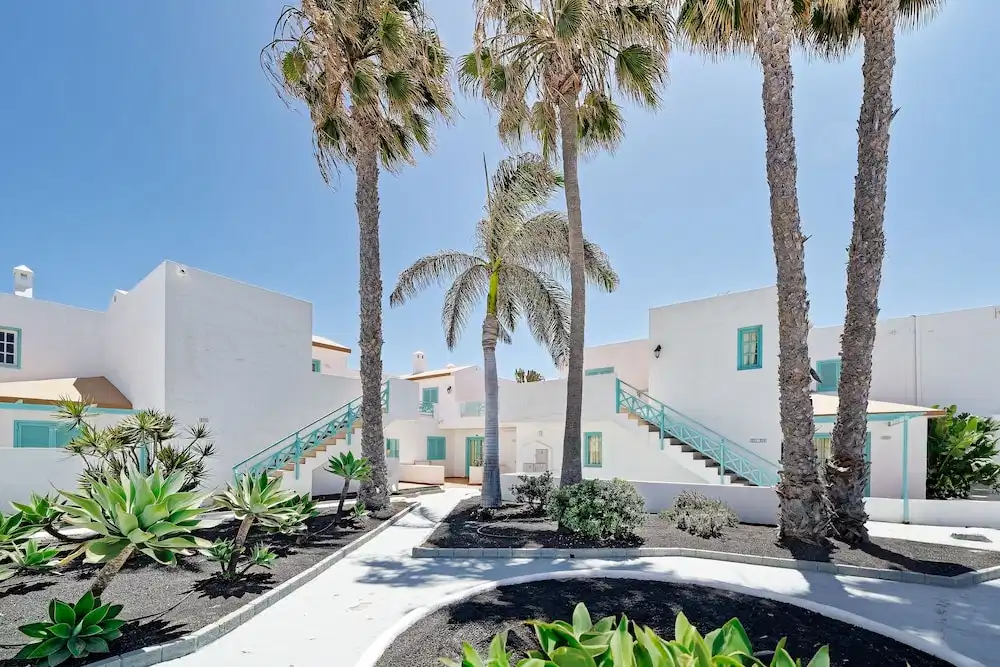 Smy Tahona Fuerteventura — Hotel building in Costa de Antigua, Canary Islands