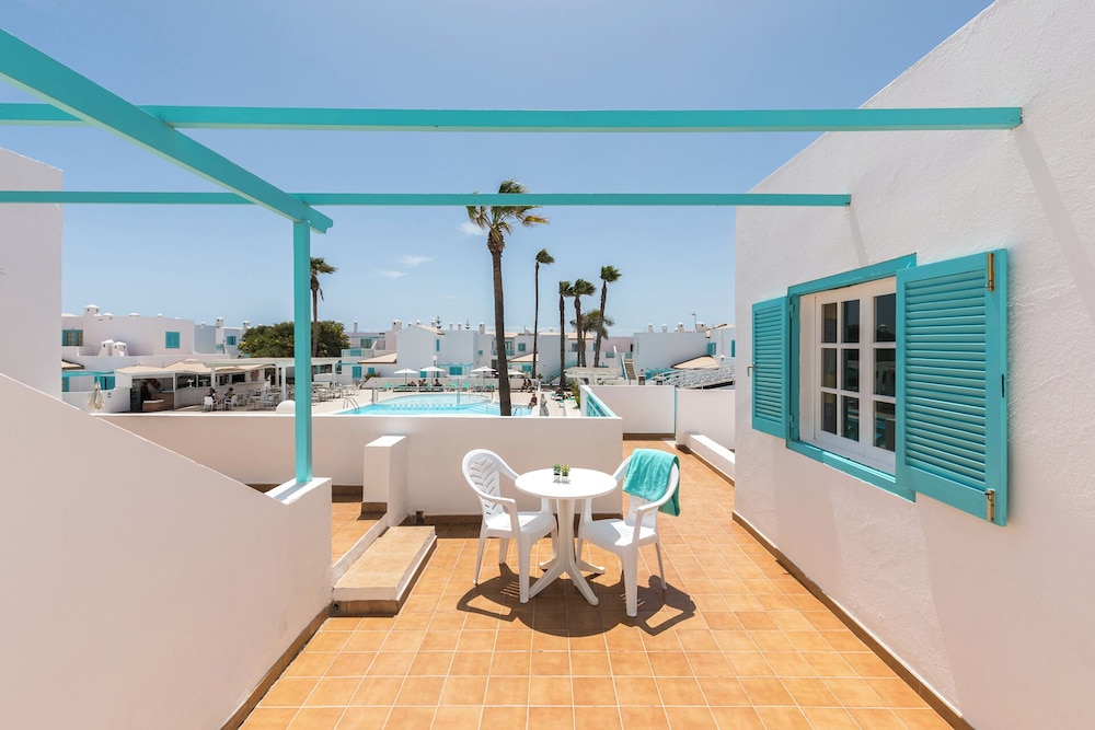 Smy Tahona Fuerteventura — Swimming pool in Costa de Antigua, Canary Islands
