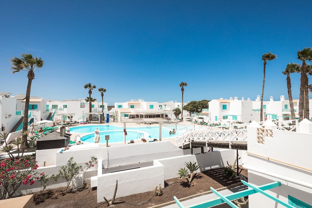 Smy Tahona Fuerteventura — Swimming pool in Costa de Antigua, Canary Islands