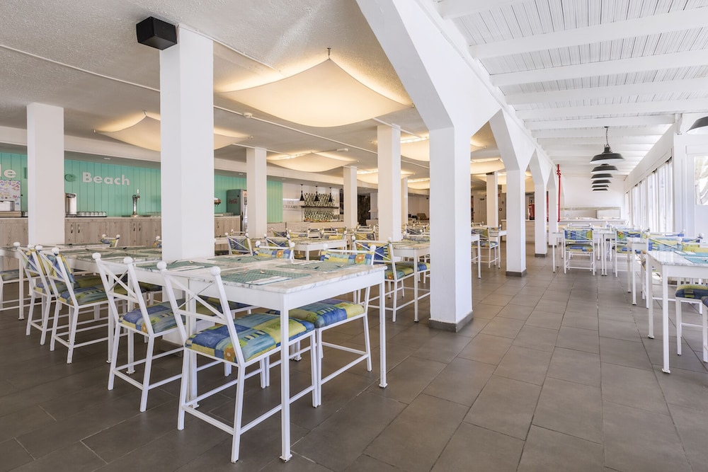 Smy Tahona Fuerteventura — Restaurant & bars in Costa de Antigua, Canary Islands