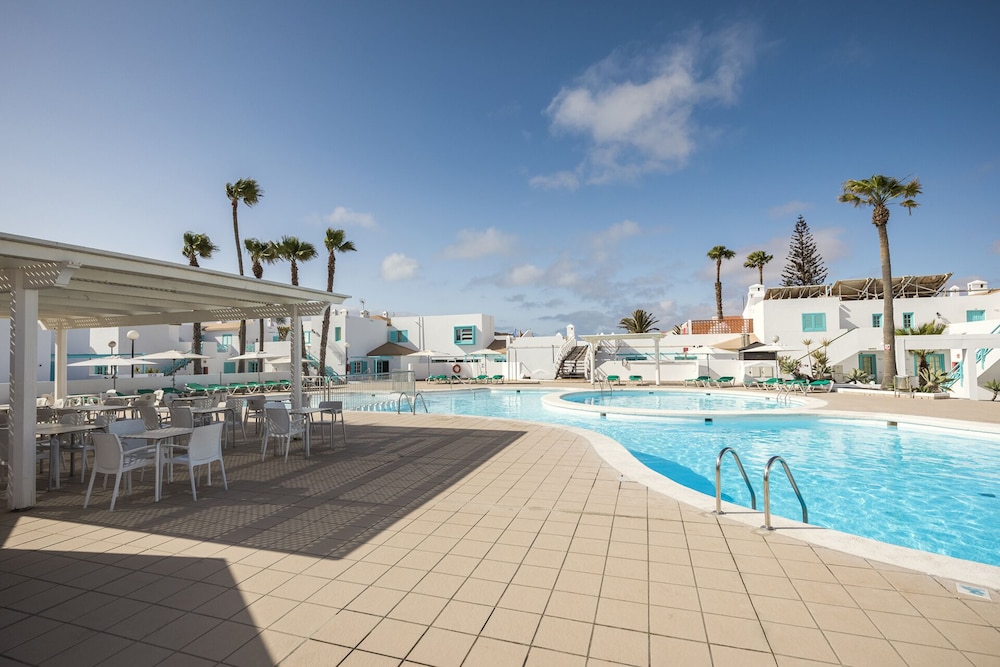 Smy Tahona Fuerteventura — Swimming pool in Costa de Antigua, Canary Islands