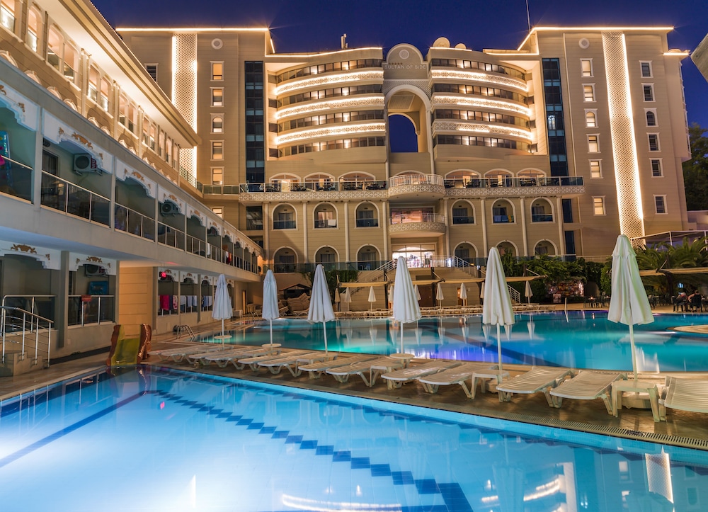 Sultan of Side - All Inclusive — Swimming pool in Side