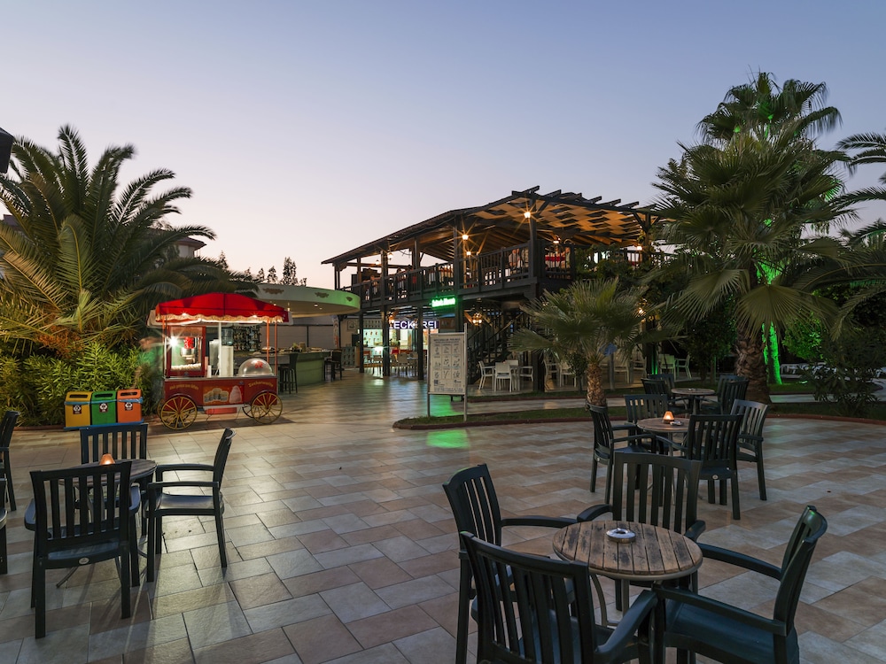 Sultan of Side - All Inclusive — Restaurant & bars in Side