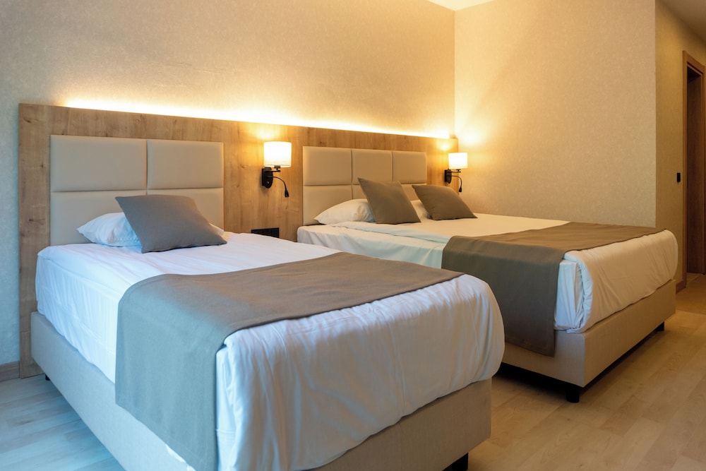 Sultan of Side - All Inclusive — Hotel rooms in Side