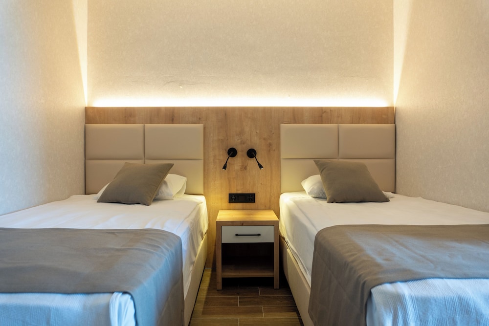 Sultan of Side - All Inclusive — Hotel rooms in Side