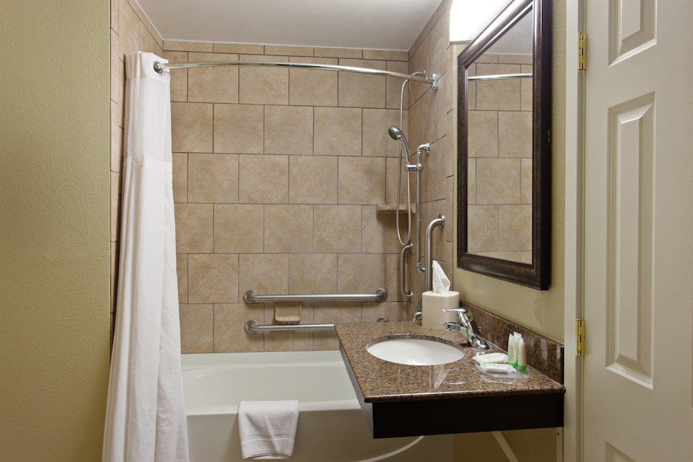 Staybridge Suites Fairfield Napa Valley Area by IHG — Hotel rooms in Fairfield, California