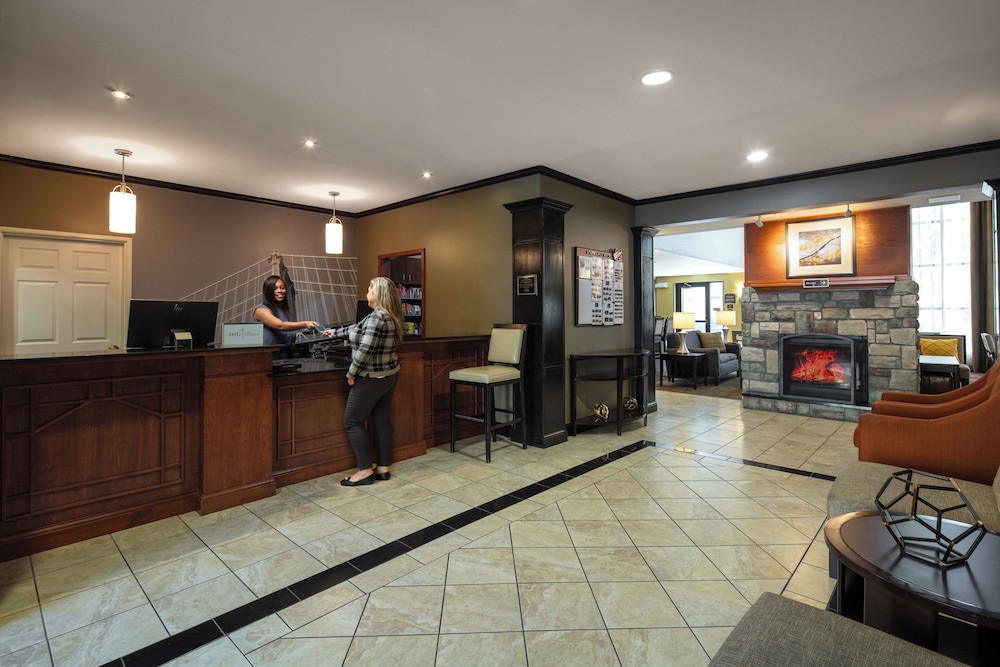Staybridge Suites Fairfield Napa Valley Area by IHG — Hotel building in Fairfield, California