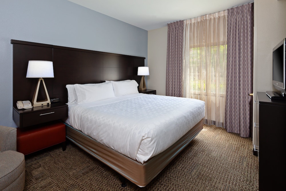 Staybridge Suites Fairfield Napa Valley Area by IHG — Hotel rooms in Fairfield, California