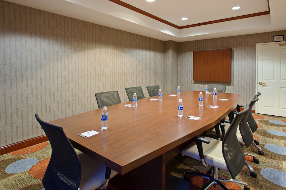 Staybridge Suites Fairfield Napa Valley Area by IHG — Hotel building in Fairfield, California